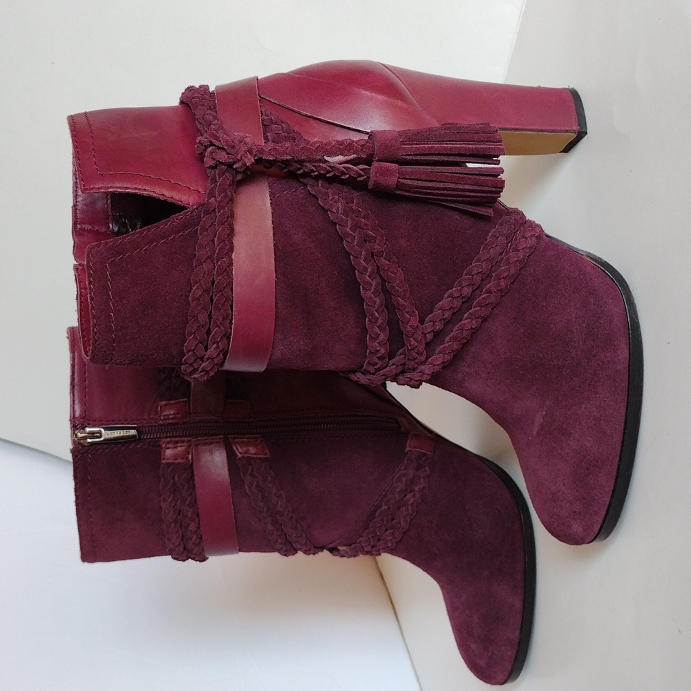 Vince Camuto Burgundi Suede High Heels Ankle Boots 9
